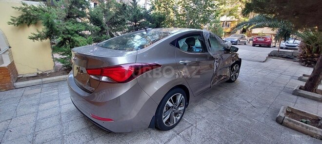 Hyundai Elantra 2015, 25,307 km - 1.8 l - Bakı