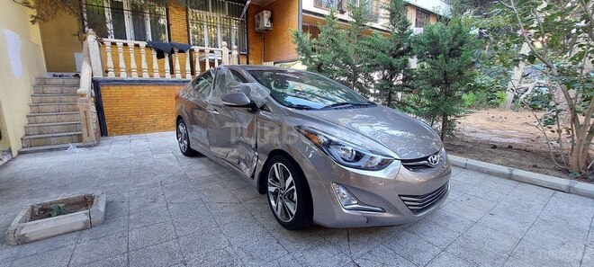 Hyundai Elantra 2015, 25,307 km - 1.8 l - Bakı