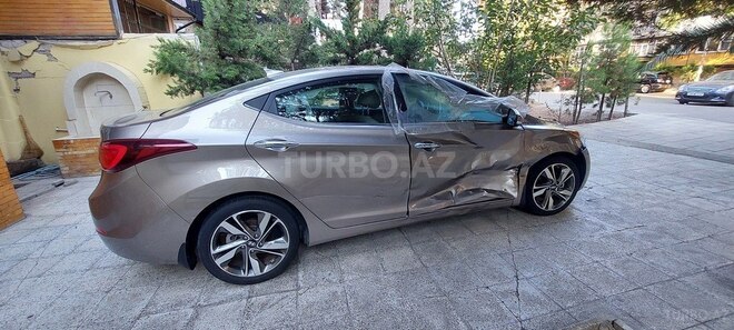 Hyundai Elantra 2015, 25,307 km - 1.8 l - Bakı
