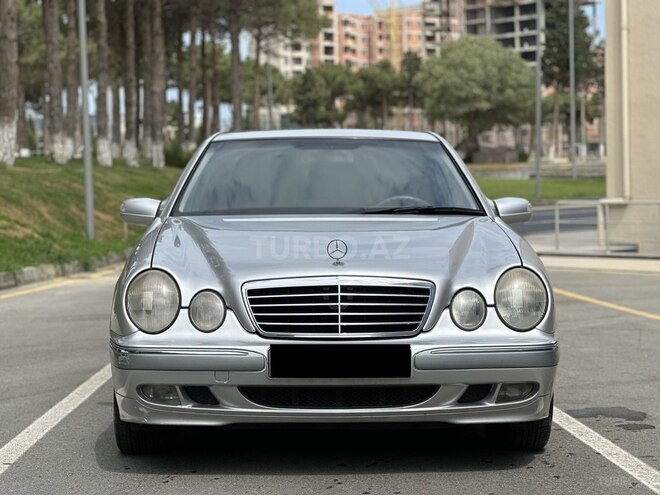 Mercedes E 240 2001, 267,000 km - 2.4 l - Sumqayıt