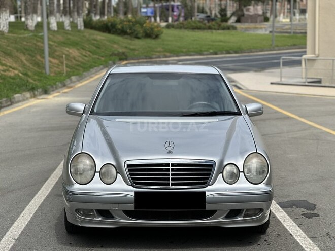 Mercedes E 240 2001, 267,000 km - 2.4 l - Sumqayıt