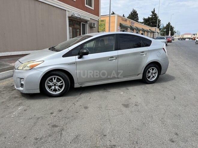 Toyota Prius 2009, 250,000 km - 1.8 л - Bakı