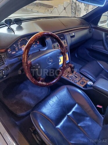 Mercedes E 200 2000, 270,005 km - 2.0 l - Şəmkir
