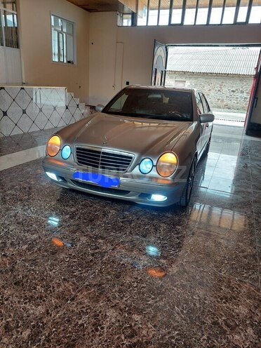 Mercedes E 200 2000, 270,005 km - 2.0 l - Şəmkir