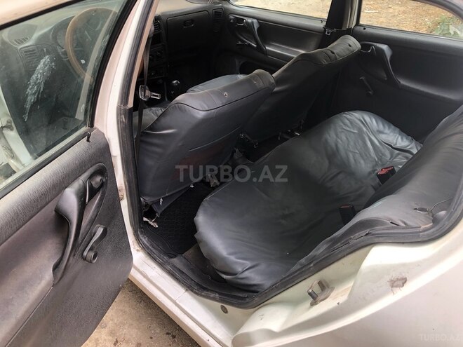 Volkswagen Polo 1997, 200,000 km - 2.0 l - Sumqayıt