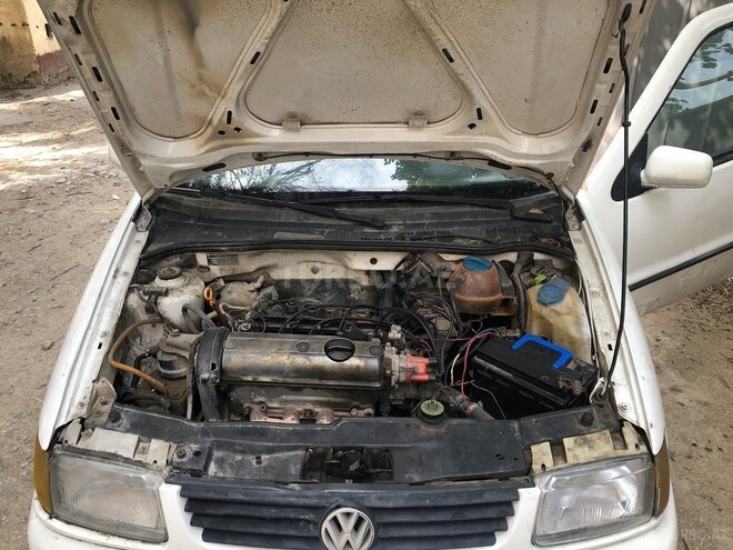 Volkswagen Polo 1997, 200,000 km - 2.0 l - Sumqayıt