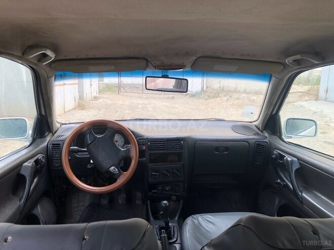 Volkswagen Polo 1997, 200,000 km - 2.0 l - Sumqayıt