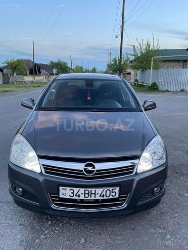 Opel Astra 2009, 140,000 km - 1.4 л - Qax