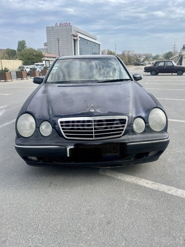 Mercedes E 220 2001, 254,300 km - 2.2 л - Bakı