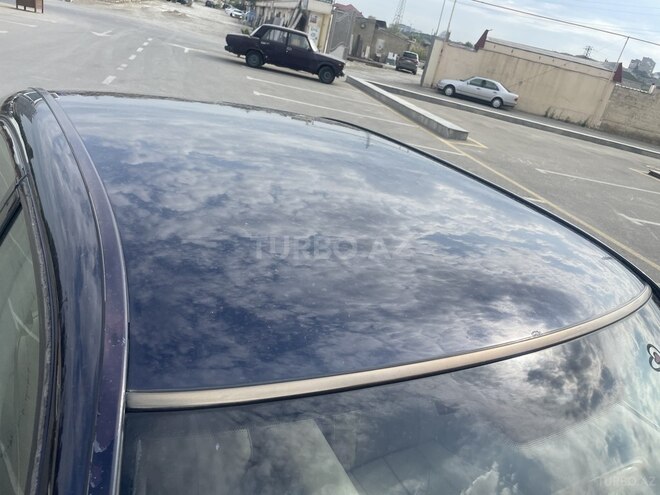Mercedes E 220 2001, 254,300 km - 2.2 л - Bakı