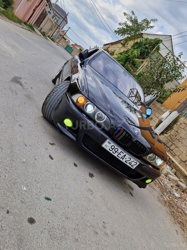 BMW 525 2001, 354,000 km - 2.5 l - Bakı