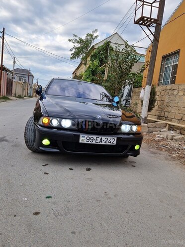 BMW 525 2001, 354,000 km - 2.5 l - Bakı