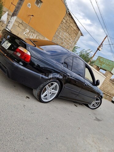BMW 525 2001, 354,000 km - 2.5 l - Bakı