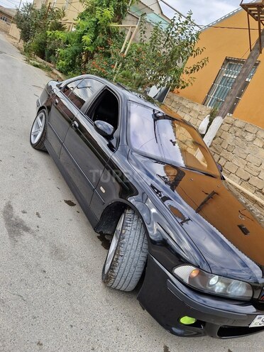 BMW 525 2001, 354,000 km - 2.5 l - Bakı