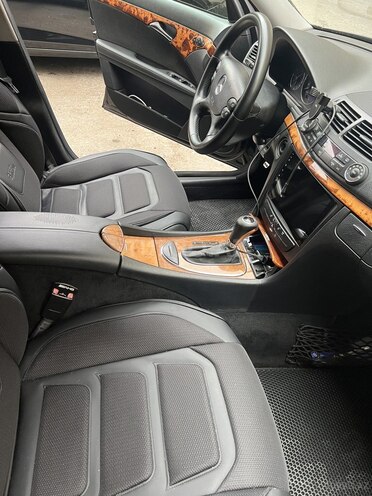 Mercedes E 220 2007, 310,000 km - 2.2 л - Bakı