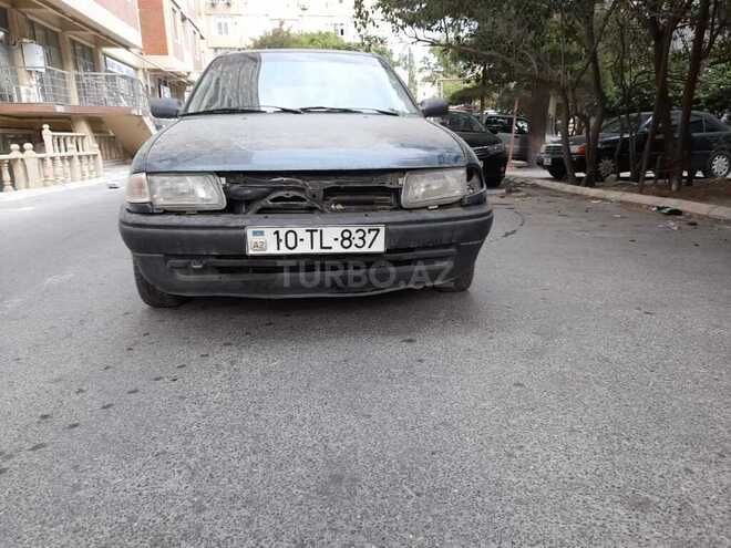 Opel Astra 1995, 261,000 km - 1.6 l - Bakı