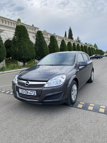 Opel Astra 2009, 200,000 km - 1.4 l - Gəncə