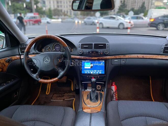 Mercedes E 240 2003, 230,389 km - 2.6 l - Bakı