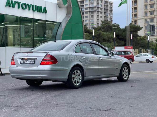 Mercedes E 240 2003, 230,389 km - 2.6 l - Bakı