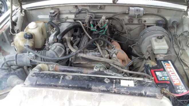 GAZ 3110 2003, 555,000 km - 2.4 l - Quba