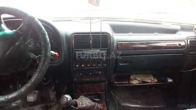 GAZ 3110 2003, 555,000 km - 2.4 l - Quba