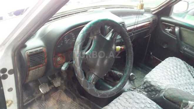 GAZ 3110 2003, 555,000 km - 2.4 l - Quba