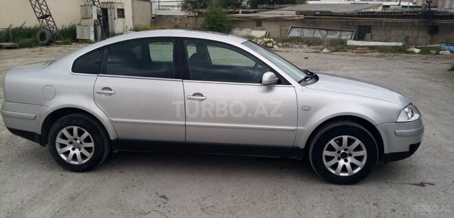 Volkswagen Passat 2002, 332,290 km - 1.8 l - Bakı