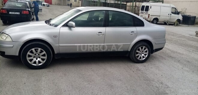 Volkswagen Passat 2002, 332,290 km - 1.8 l - Bakı