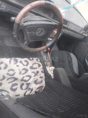 Mercedes E 220 1994, 550,000 km - 2.2 л - Bakı