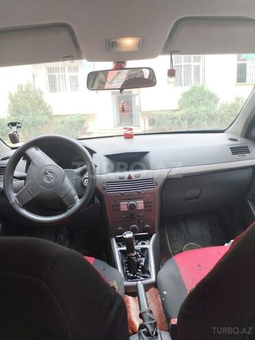 Opel Astra 2005, 288,000 km - 1.3 l - Bakı