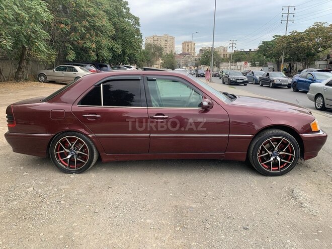 Mercedes C 230 1998, 240,000 km - 2.3 l - Bakı