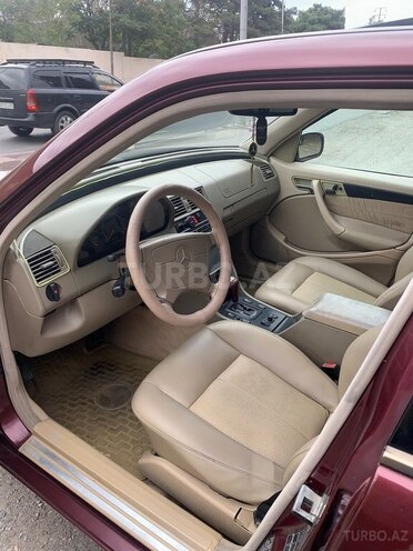 Mercedes C 230 1998, 240,000 km - 2.3 l - Bakı