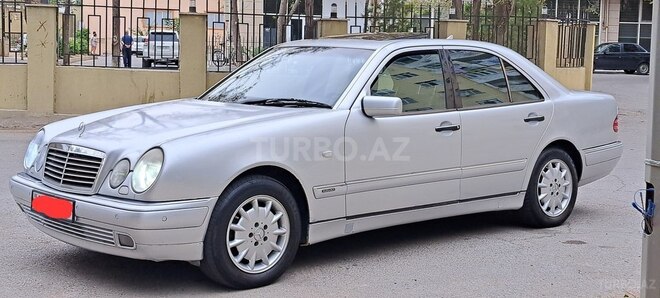 Mercedes E 240 1998, 289,000 km - 2.4 л - Sumqayıt