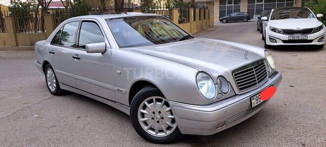 Mercedes E 240 1998, 289,000 km - 2.4 л - Sumqayıt