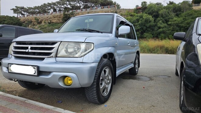 Mitsubishi Pajero io 2004, 293,000 km - 2.0 л - Bakı
