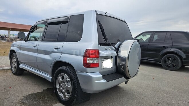Mitsubishi Pajero io 2004, 293,000 km - 2.0 л - Bakı