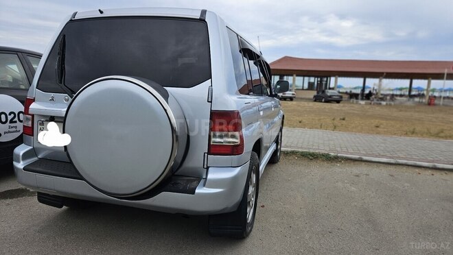 Mitsubishi Pajero io 2004, 293,000 km - 2.0 л - Bakı