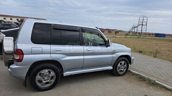 Mitsubishi Pajero io 2004, 293,000 km - 2.0 л - Bakı