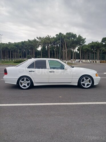 Mercedes C 230 2000, 325,000 km - 2.3 l - Sumqayıt