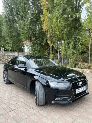 Audi A4 2012, 250,000 km - 2.0 l - Bakı