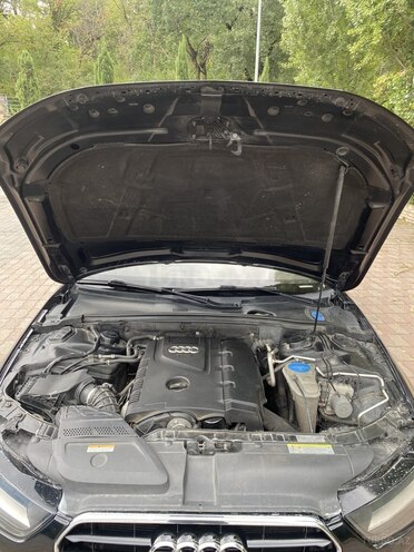 Audi A4 2012, 250,000 km - 2.0 l - Bakı