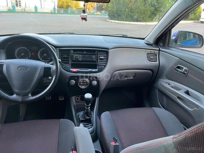 Kia Rio 2006, 338,000 km - 1.5 л - Qazax