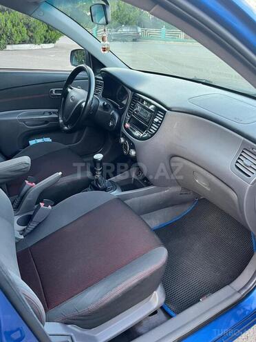 Kia Rio 2006, 338,000 km - 1.5 л - Qazax