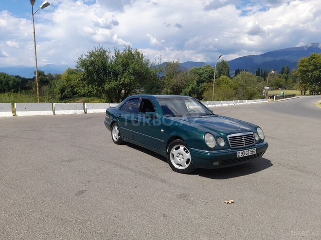 Mercedes E 220 1999, 559,000 km - 2.2 л - İsmayıllı