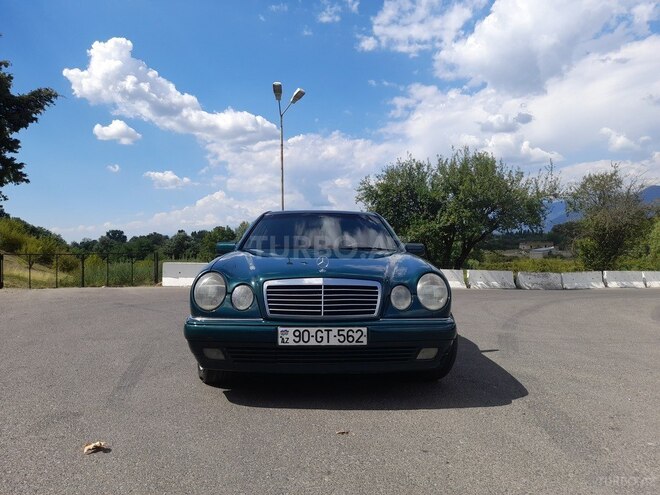 Mercedes E 220 1999, 559,000 km - 2.2 л - İsmayıllı