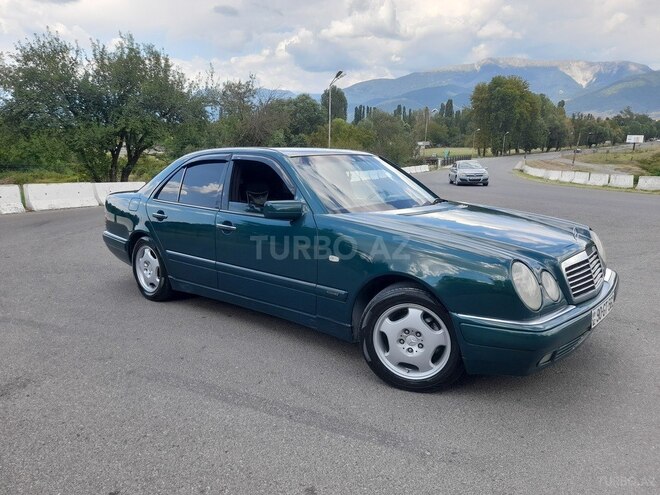 Mercedes E 220 1999, 559,000 km - 2.2 л - İsmayıllı