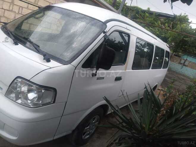 Kia Pregio 2005, 450,000 km - 3.0 l - Salyan
