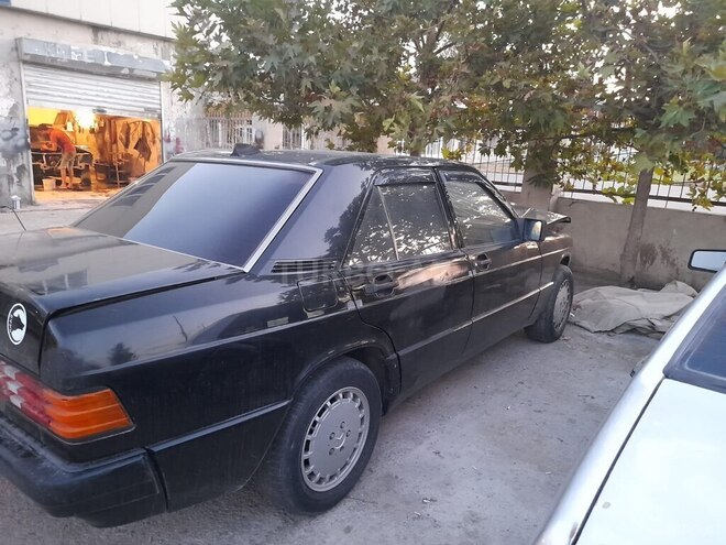 Mercedes 190 1989, 555,500 km - 2.0 l - Mingəçevir
