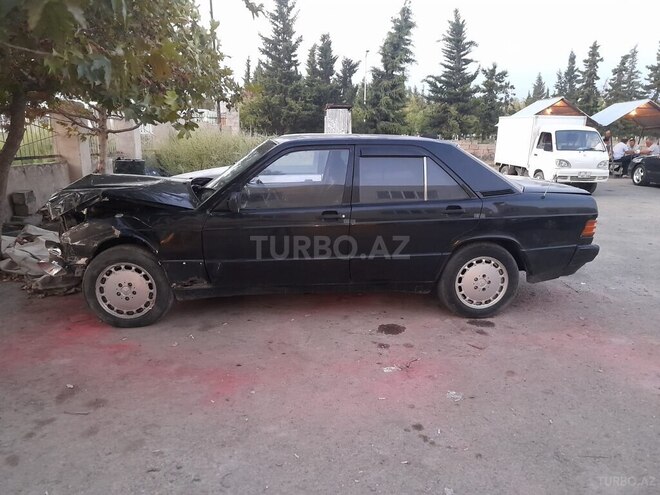 Mercedes 190 1989, 555,500 km - 2.0 l - Mingəçevir