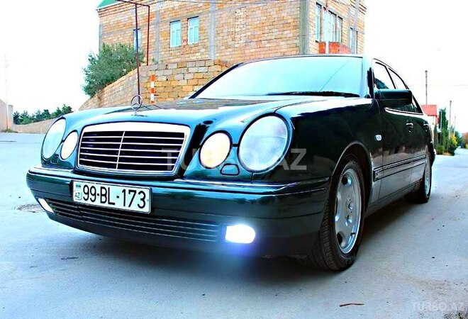 Mercedes E 240 1998, 512,000 km - 2.4 l - Astara